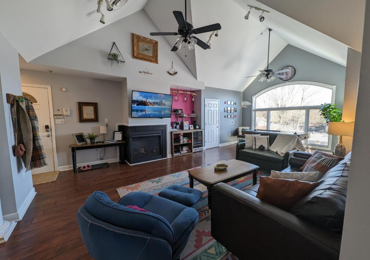 Relaxing Condo On The River - New Air Hockey Table Pigeon Forge Exteriör bild