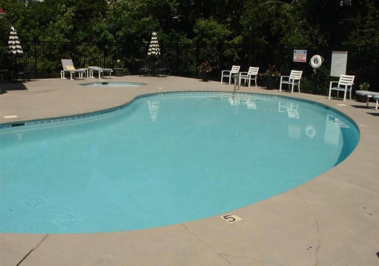 Relaxing Condo On The River - New Air Hockey Table Pigeon Forge Exteriör bild